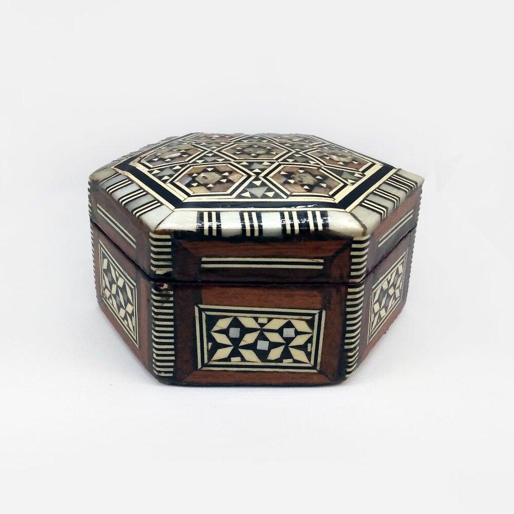 Vintage Mosaic Inlaid-Mother Of Pearl-Velvet Lined Jewelry/Trinket Box